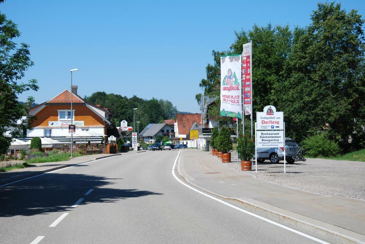 Hotel Landgasthof Zum Dorfkrug Häusern Esterno foto